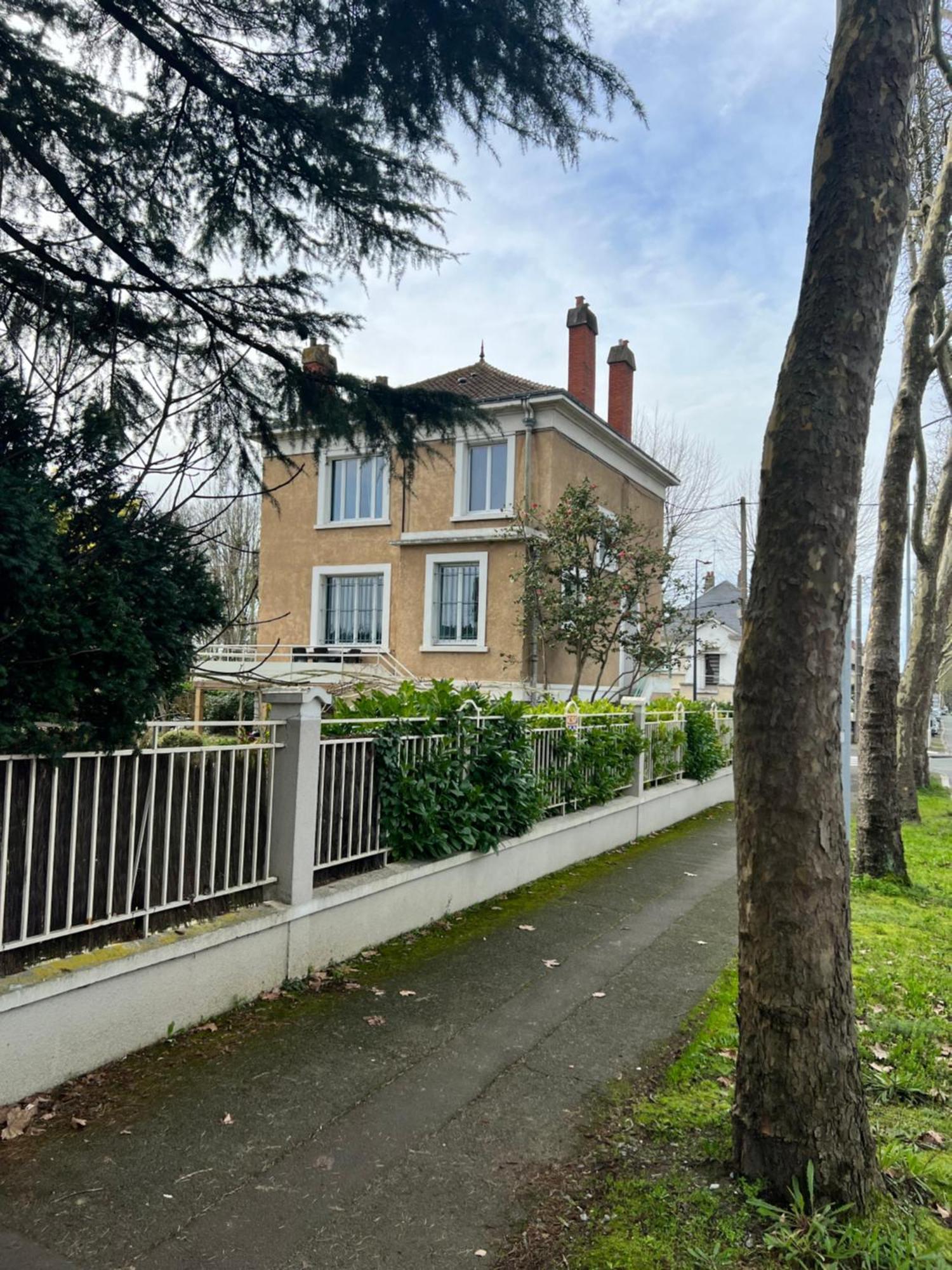 Le Grand Bedier Angers Exterior photo